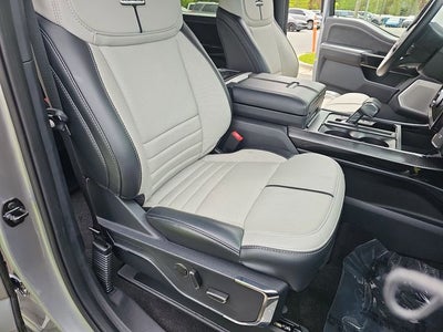 2022 Ford F-150 Lightning Platinum