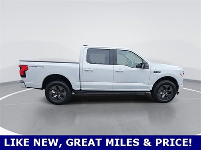 2025 Ford F-150 Lightning Flash