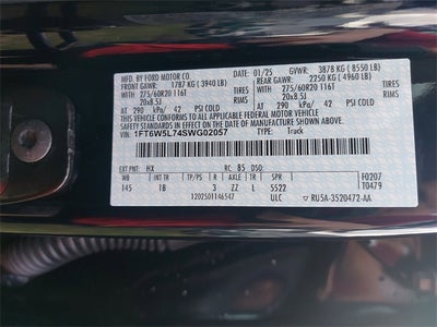 2025 Ford F-150 Lightning Lariat