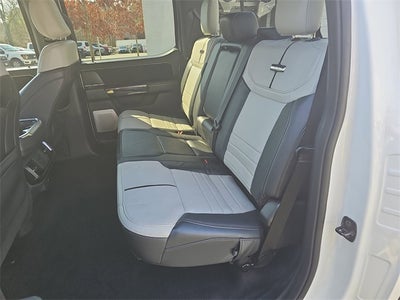 2025 Ford F-150 Lightning Platinum