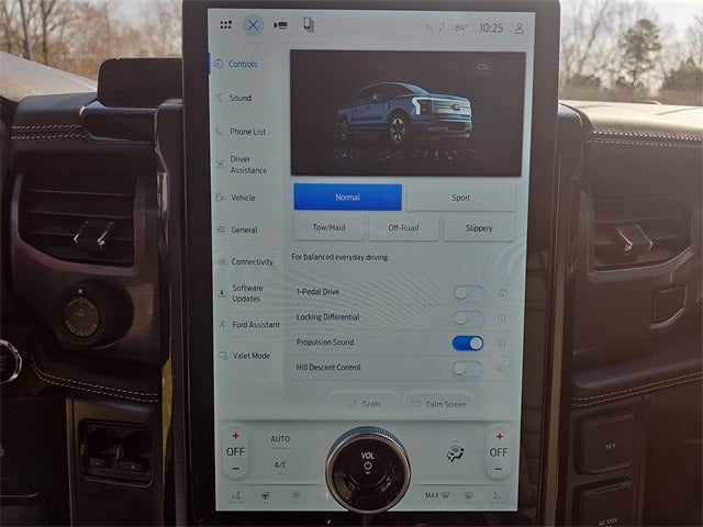 2025 Ford F-150 Lightning Platinum