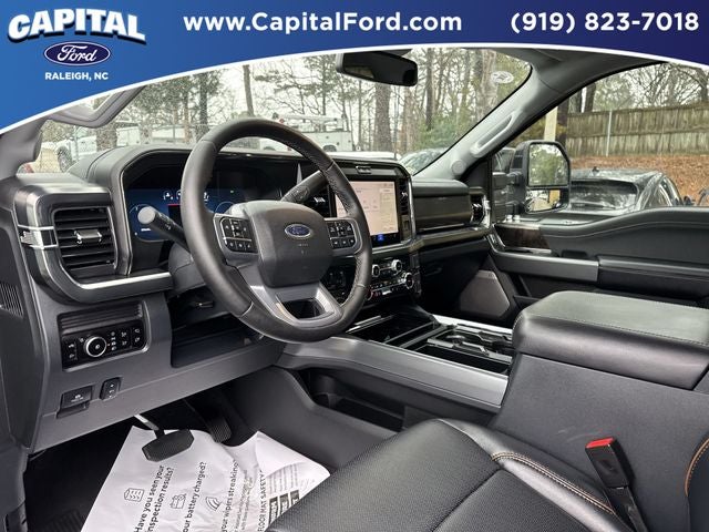 2025 Ford F-350SD Lariat