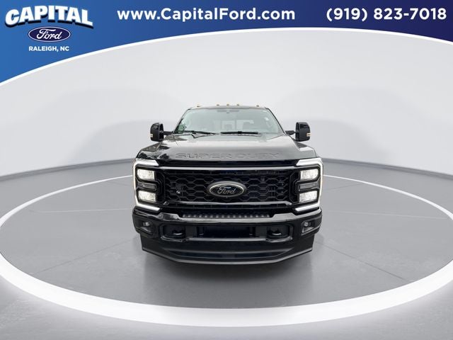 2025 Ford F-350SD Lariat