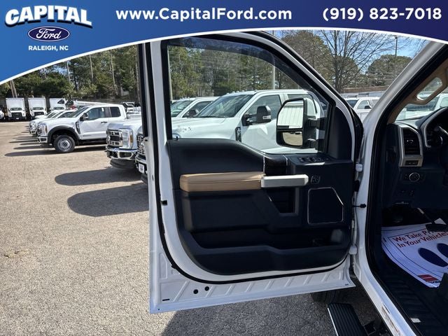 2022 Ford F-450SD Lariat DRW