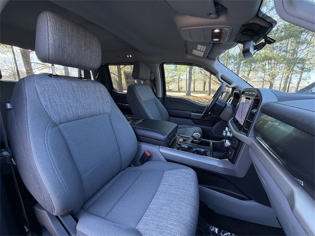 2023 Ford F-150 Lightning XLT