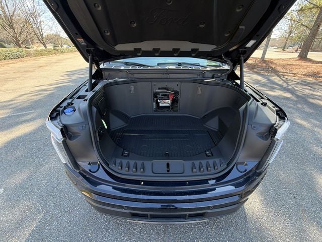 2023 Ford F-150 Lightning XLT