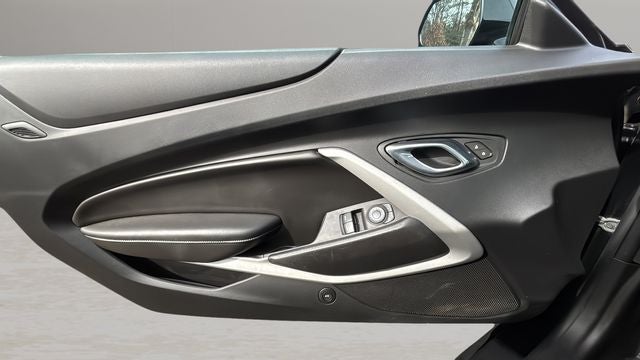 2019 Chevrolet Camaro 1LS