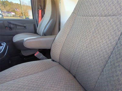 2022 Chevrolet Express 3500 Box Van