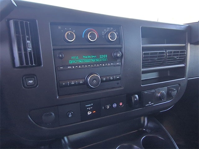 2022 Chevrolet Express 3500 Box Van