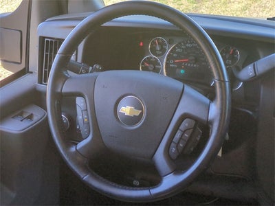 2022 Chevrolet Express 3500 Box Van