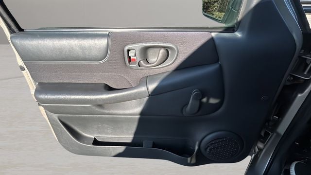 2003 Chevrolet S-10 LS ONLY 45K MILES