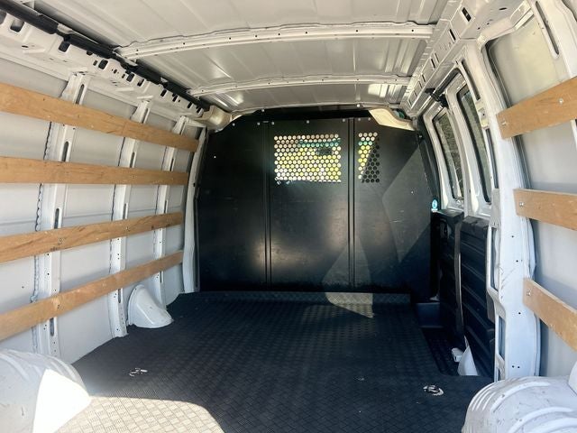 2022 Chevrolet Express 2500 Work Van Cargo