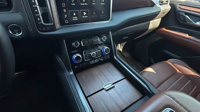 2024 GMC Yukon XL Denali Ultimate