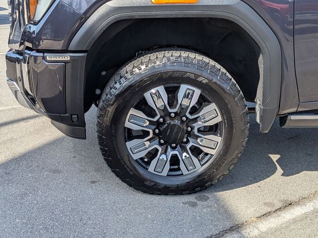 2024 GMC Sierra 3500HD Denali