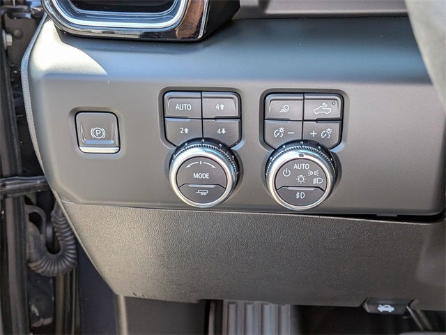 2024 GMC Sierra 3500HD Denali