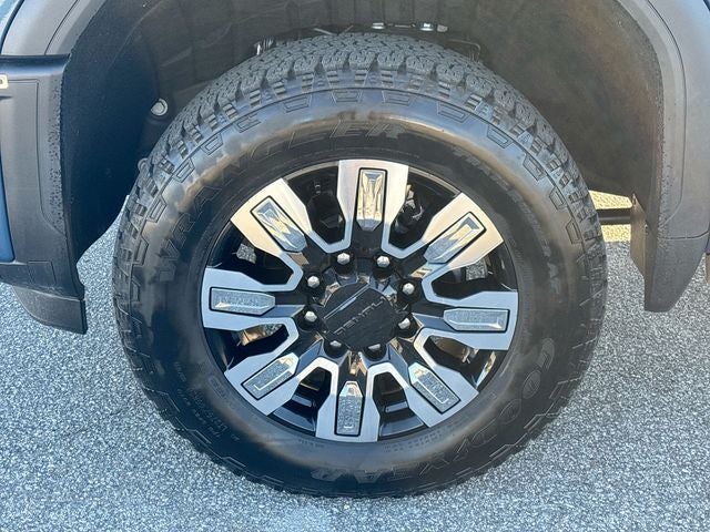 2025 GMC Sierra 2500HD Denali