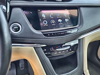 2017 Cadillac XT5 Luxury