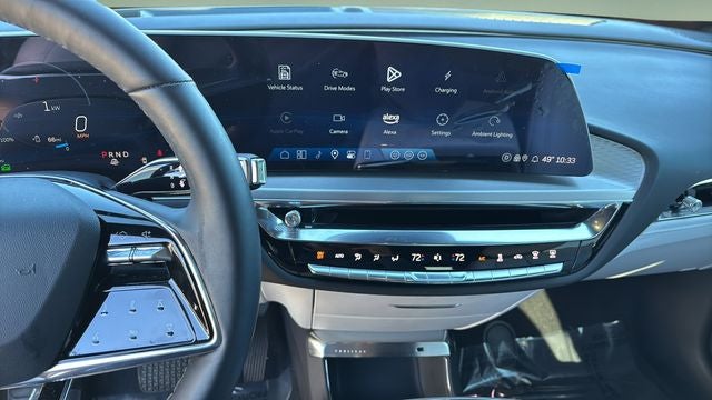 2025 Cadillac LYRIQ Sport