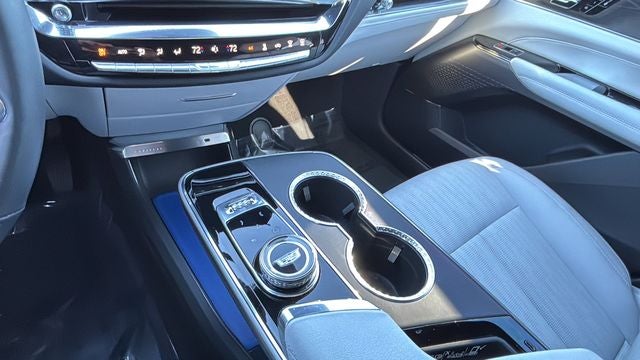 2025 Cadillac LYRIQ Sport