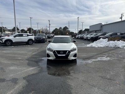 2023 Nissan Maxima SV