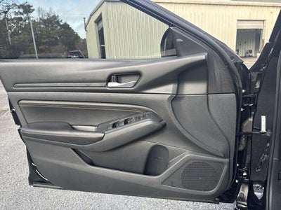 2021 Nissan Altima 2.0 SR