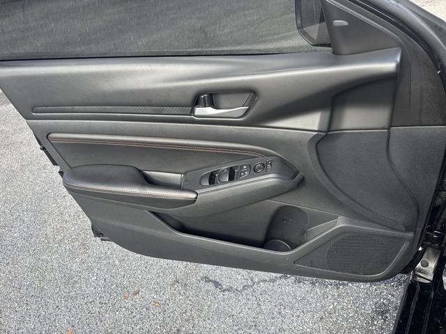 2021 Nissan Altima 2.0 SR