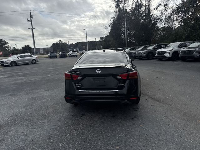 2021 Nissan Altima 2.0 SR