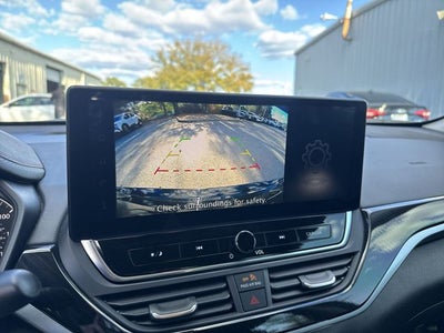 2025 Nissan Altima 2.5 SR