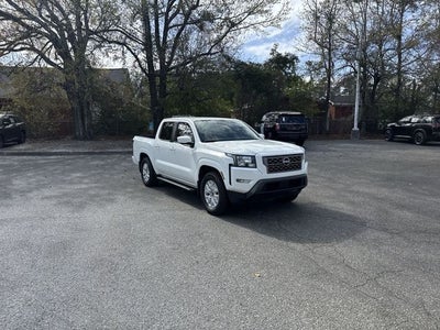 2024 Nissan Frontier SV