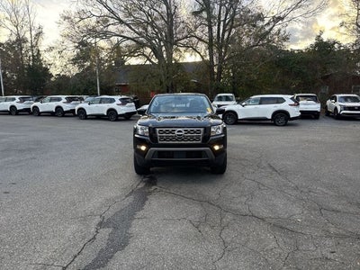 2022 Nissan Frontier SV