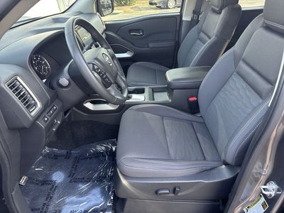 2024 Nissan Frontier SV