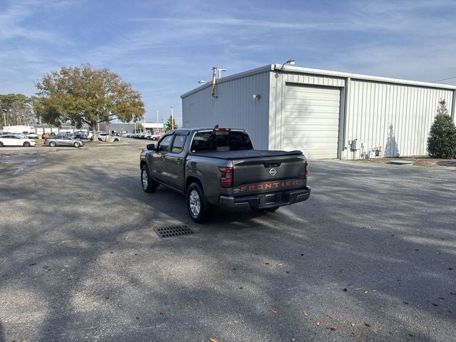 2024 Nissan Frontier SV
