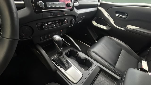 2024 Nissan Frontier SL