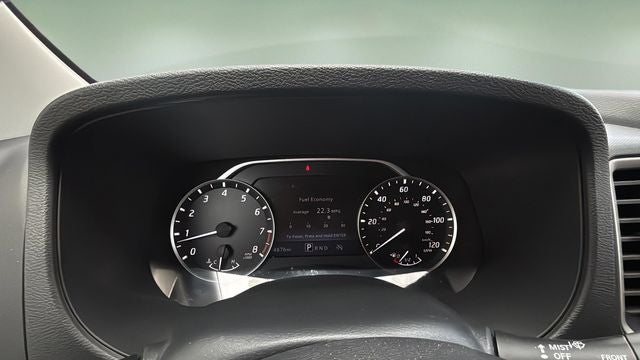2024 Nissan Frontier SL