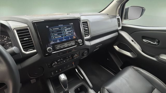 2024 Nissan Frontier SL