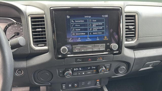 2024 Nissan Frontier SL