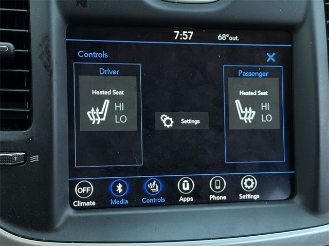 2023 Chrysler 300 Touring