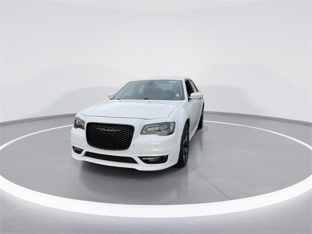 2023 Chrysler 300 Touring
