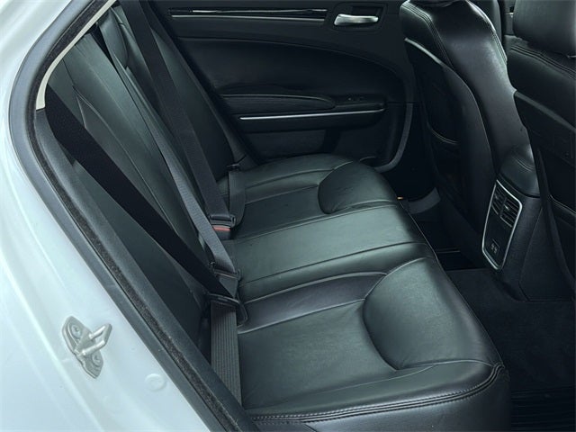 2023 Chrysler 300 Touring