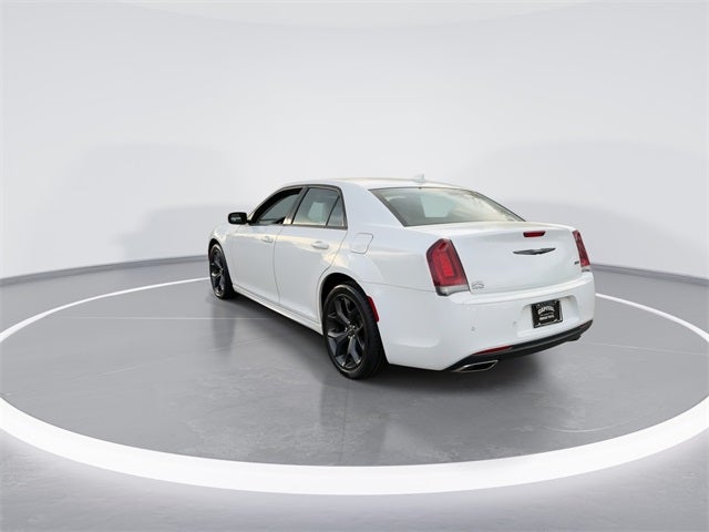 2023 Chrysler 300 Touring