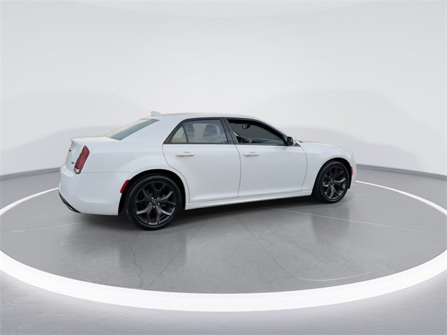 2023 Chrysler 300 Touring