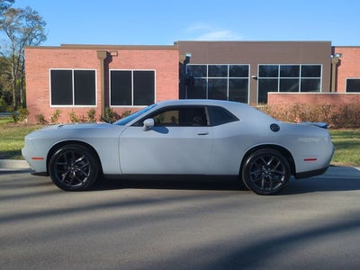 2022 Dodge Challenger SXT