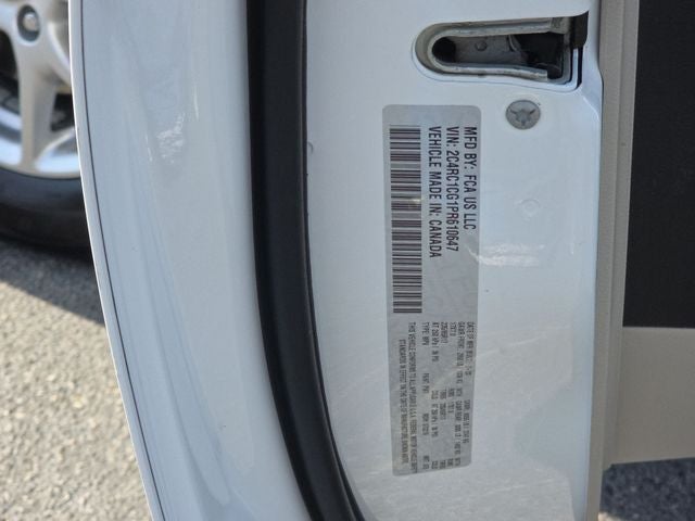 2023 Chrysler Voyager LX