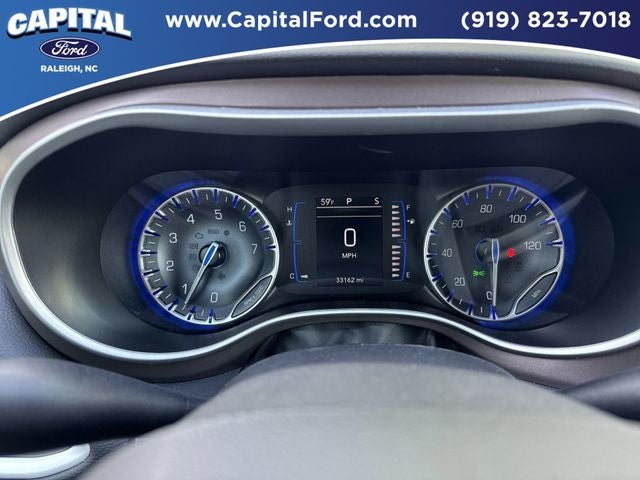 2024 Chrysler Voyager LX