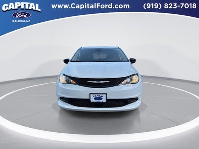 2024 Chrysler Voyager LX