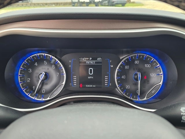 2023 Chrysler Voyager LX