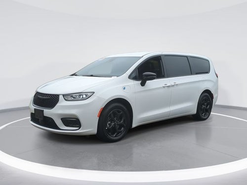 2024 Chrysler Pacifica Hybrid Select