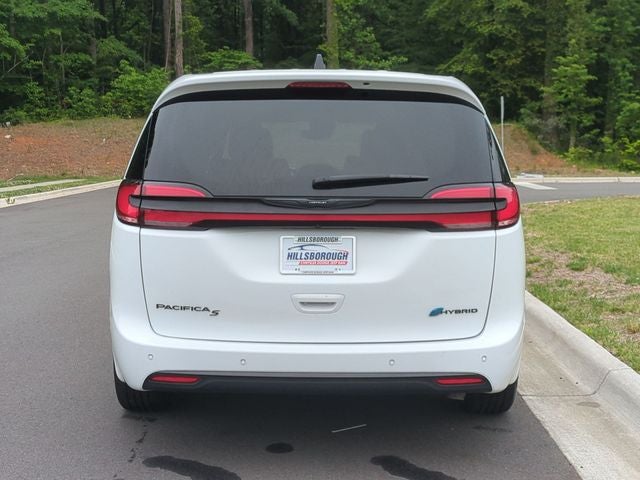 2024 Chrysler Pacifica Hybrid Select