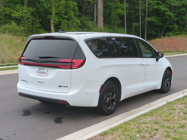 2024 Chrysler Pacifica Hybrid Select