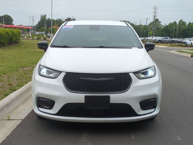 2024 Chrysler Pacifica Hybrid Select
